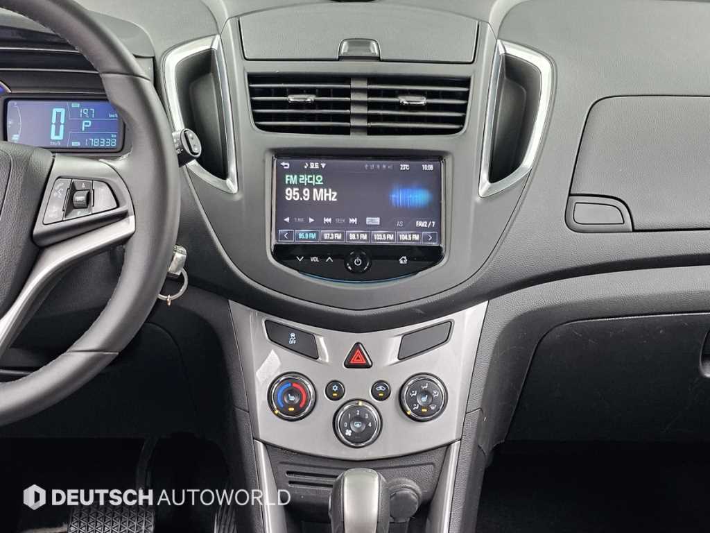 Chevrolet Trax 2016 Negro - Importación desde Corea - HF Imports Iquique - Foto 14