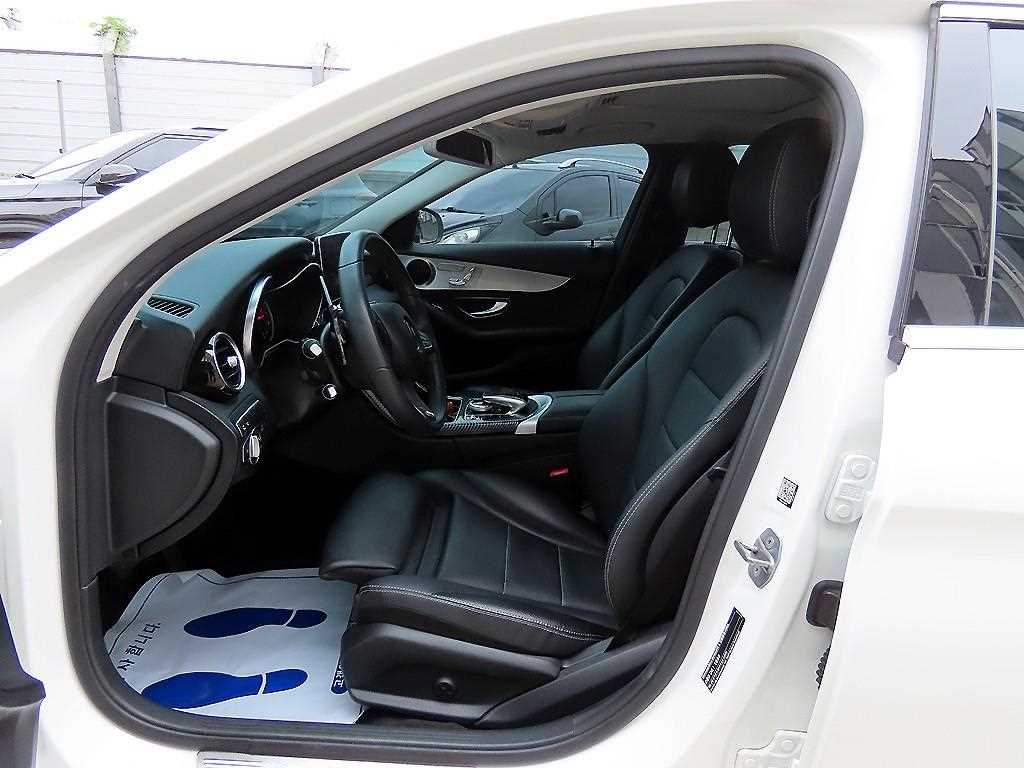 Mercedes Benz C Class - Vista 5