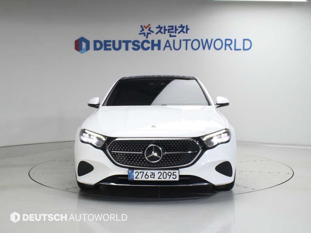 Mercedes Benz E class - Vista 3
