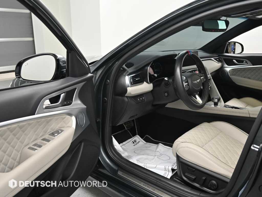 Genesis G70 - Vista 11