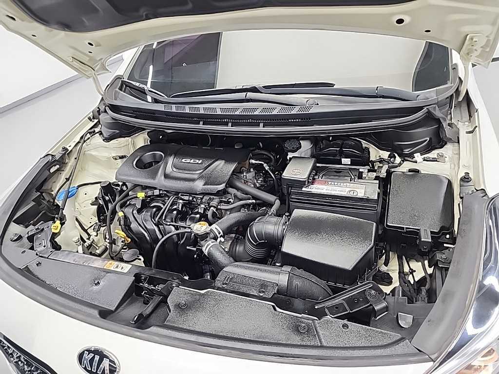 KIA K3 - Vista 5
