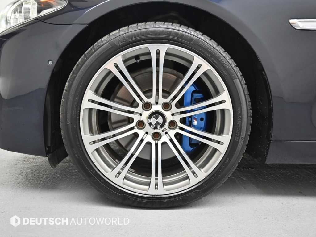 BMW 5 Series - Vista 5