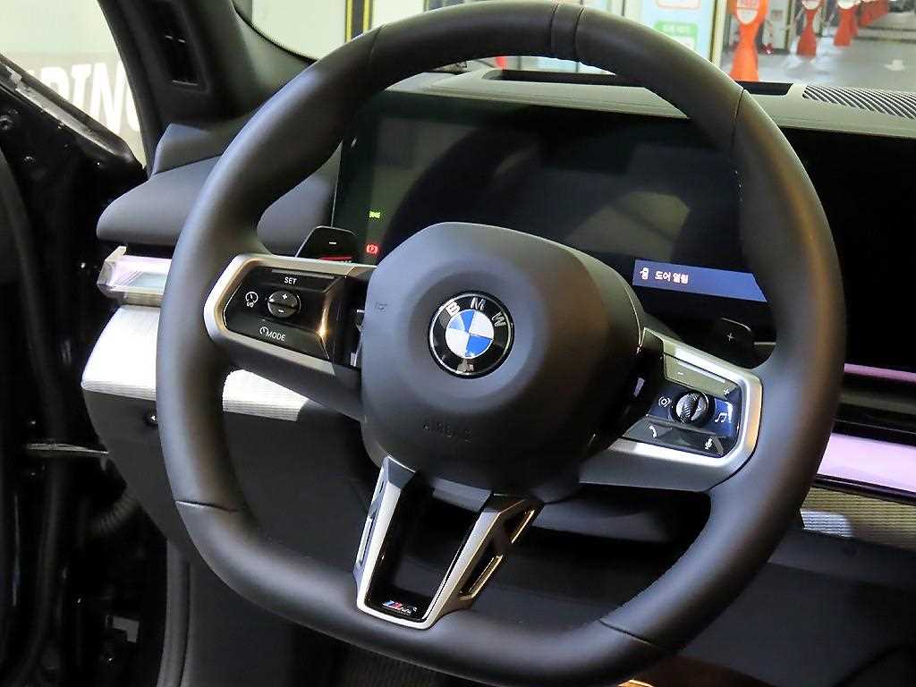 BMW 5 Series - Vista 8