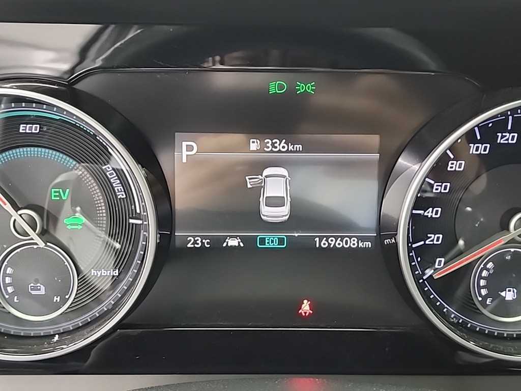 HYUNDAI Grandeur - Vista 6