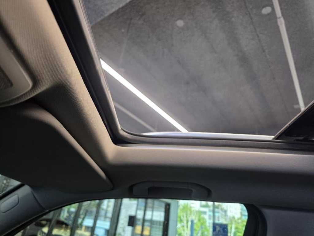 Mercedes Benz GLK Class - Vista 11