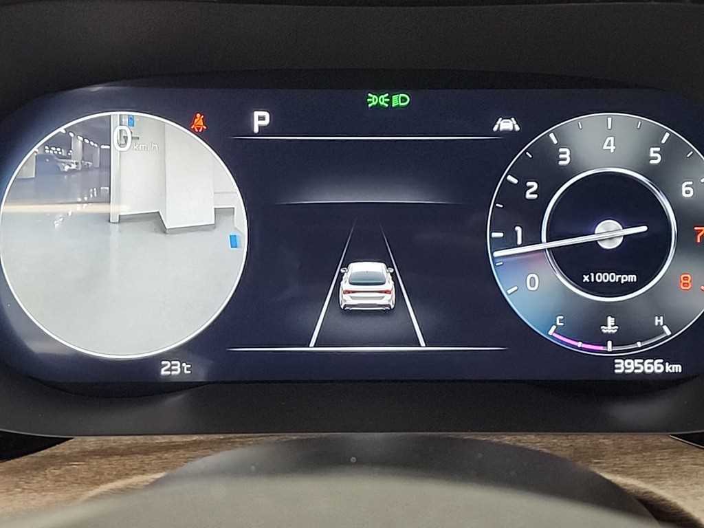 KIA K5 - Vista 6