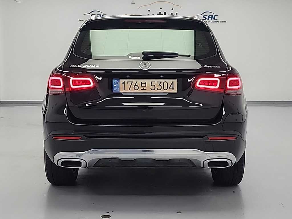 Mercedes Benz GLC Class - Vista 3