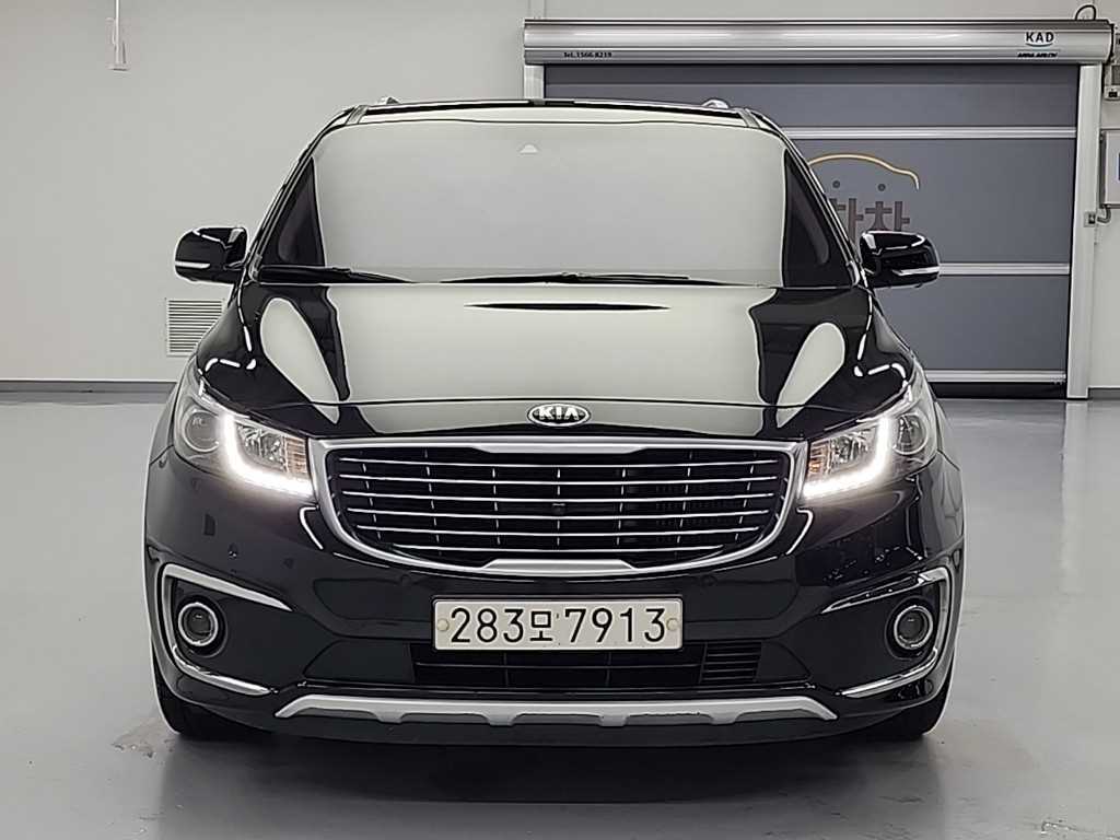KIA Carnival - Vista 2