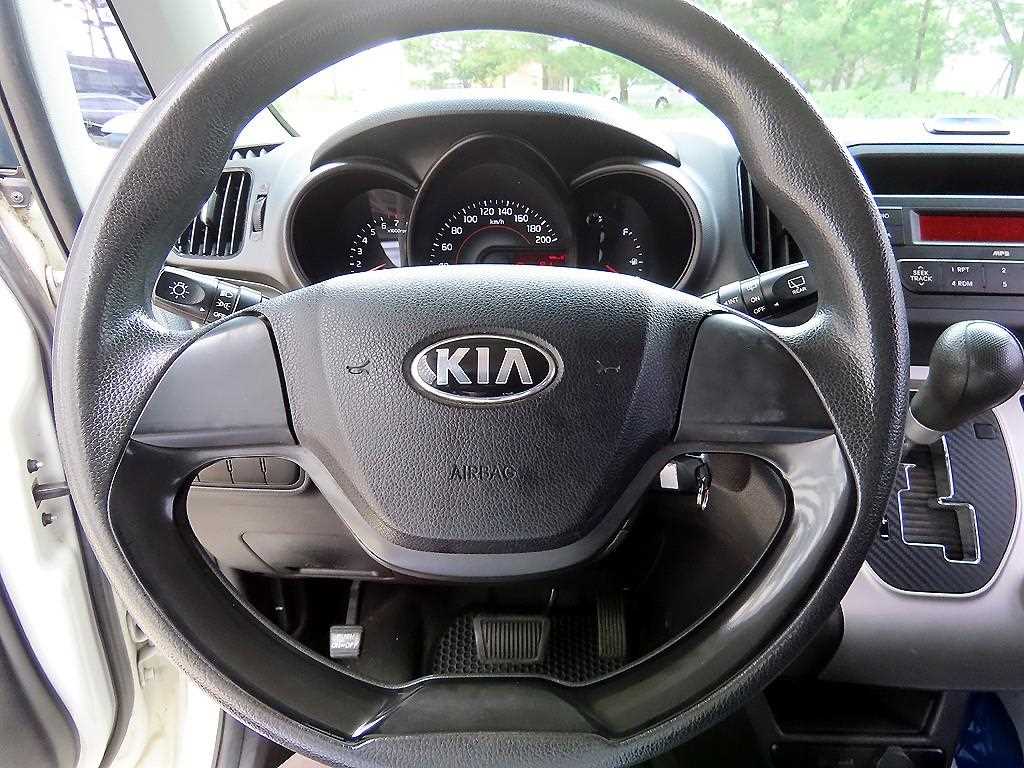 KIA Ray - Vista 8