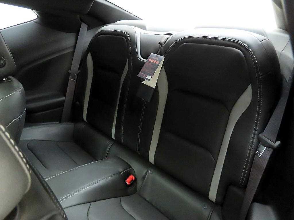 Chevrolet Camaro 2017 Amarillo - Importación desde Corea - HF Imports Iquique - Foto 13