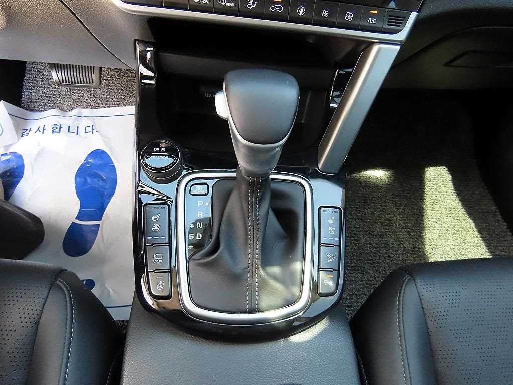 KIA Seltos - Vista 10
