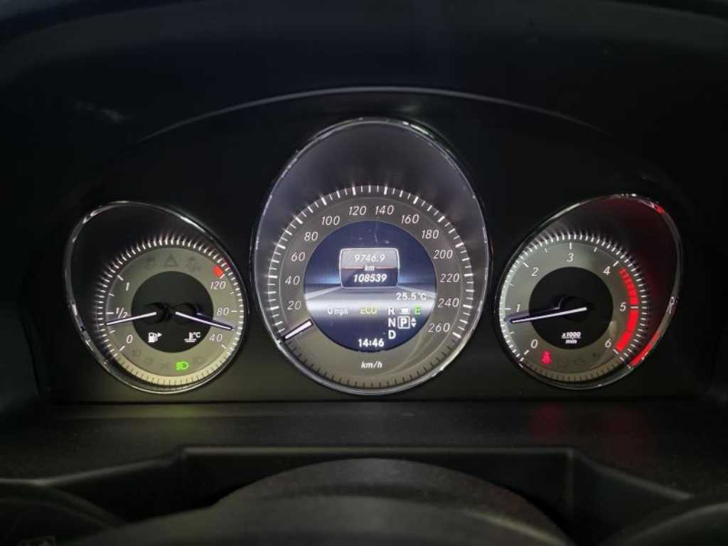Mercedes Benz GLK Class - Vista 6