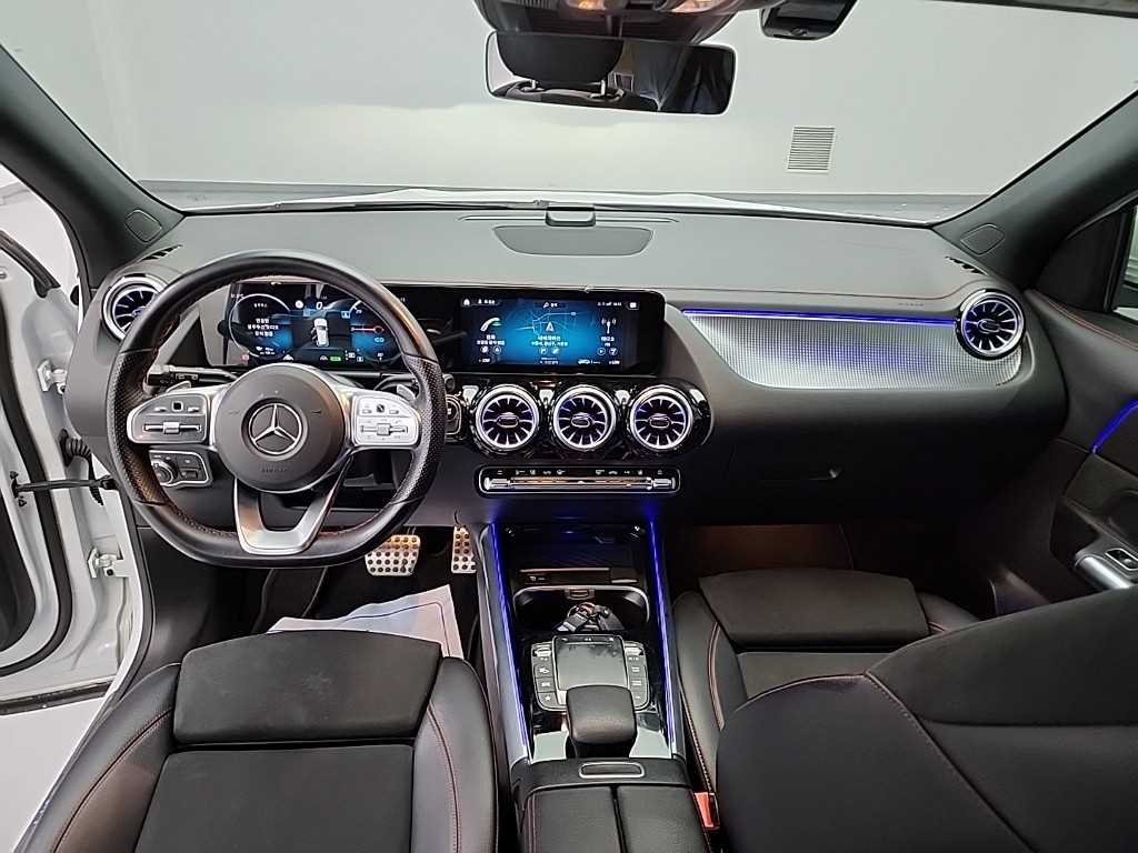 Mercedes Benz EQA - Vista 7