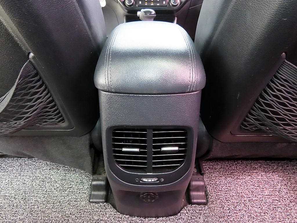KIA Carens 2014 Gris - Importación desde Corea - HF Imports Iquique - Foto 15
