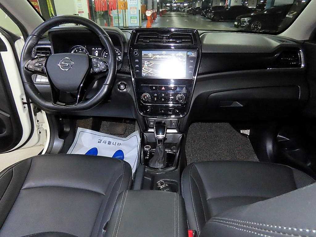 Ssangyong Tivoli - Vista 10