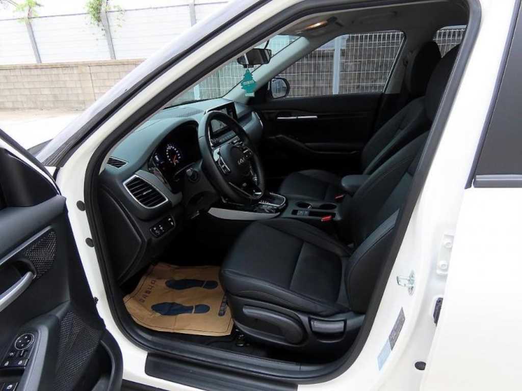 KIA Seltos - Vista 5