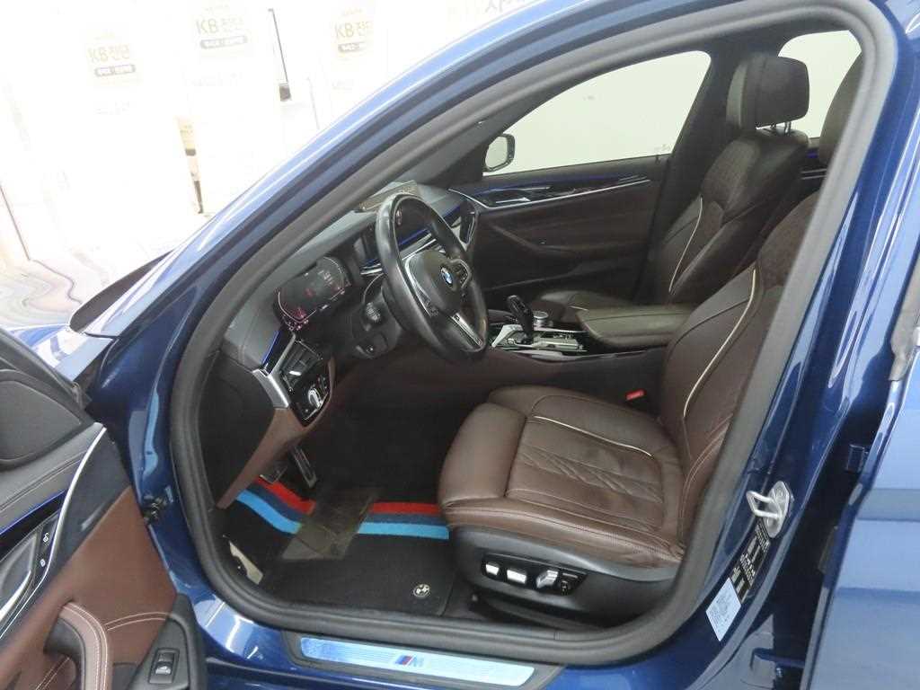 BMW 5 Series - Vista 5
