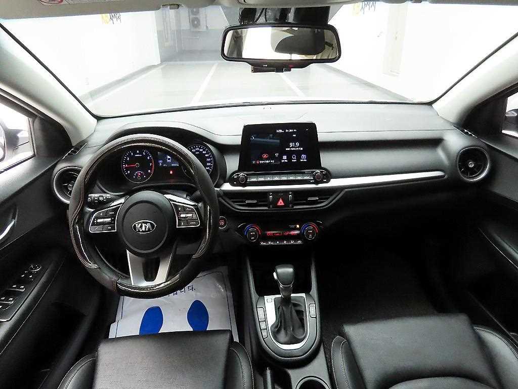 KIA K3 - Vista 8