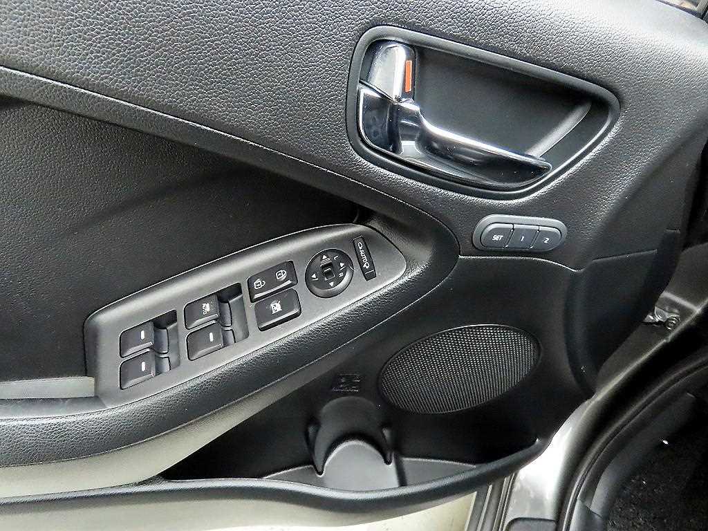 KIA K3 - Vista 11