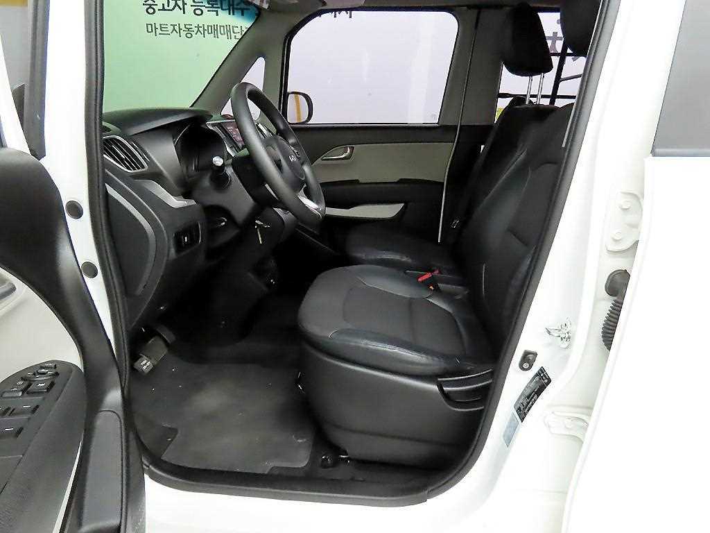 KIA Ray - Vista 5