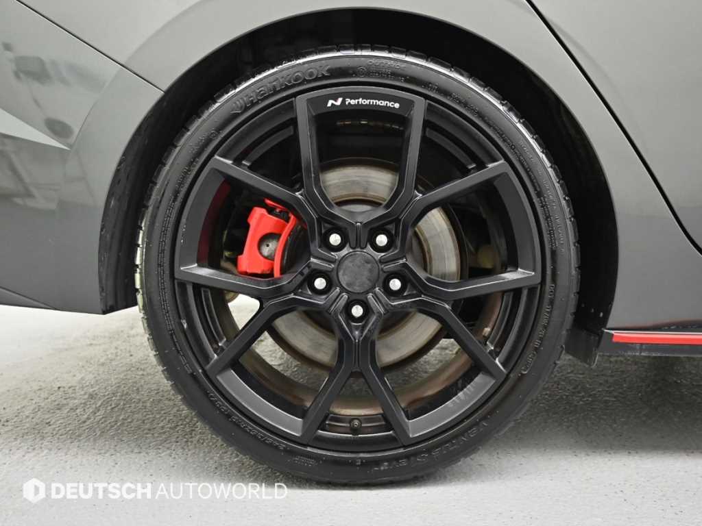 HYUNDAI Avante - Vista 5