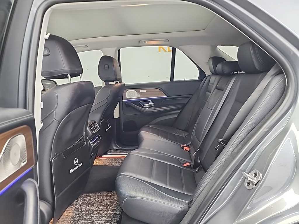 Mercedes Benz GLE Class - Vista 12