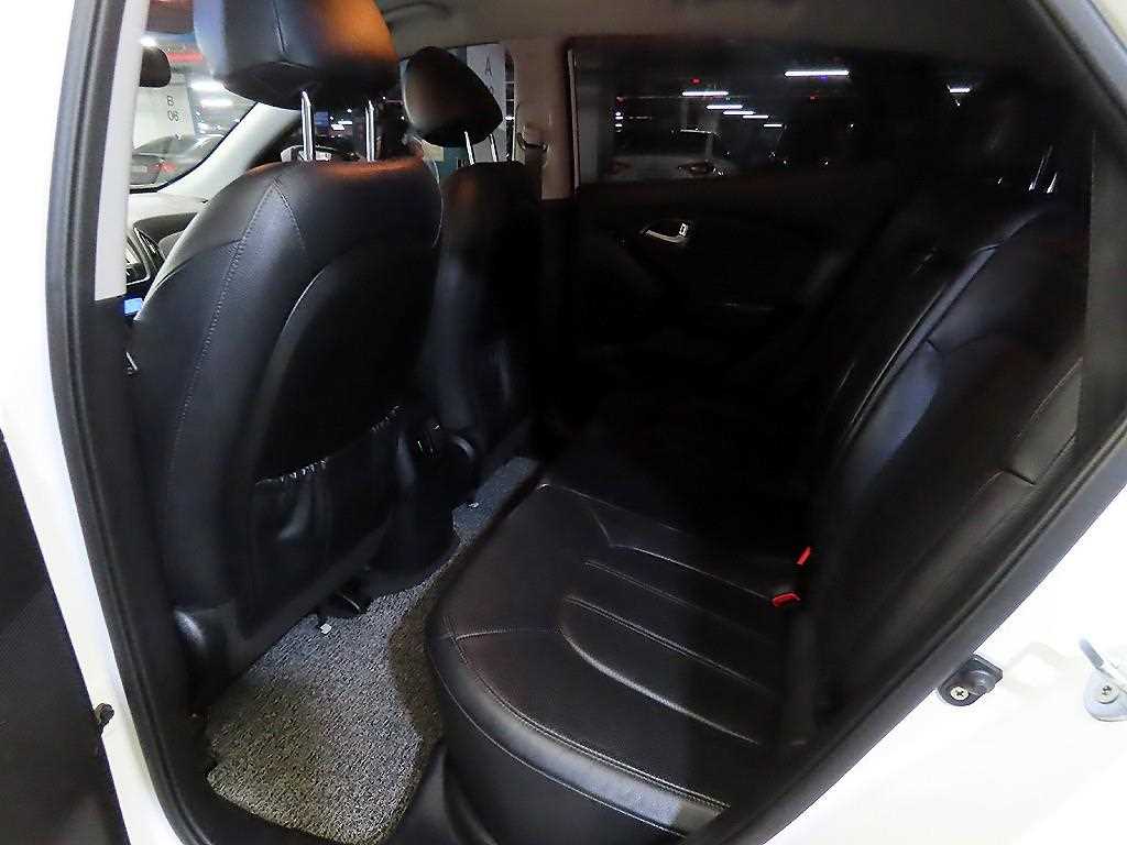 HYUNDAI Tucson - Vista 7