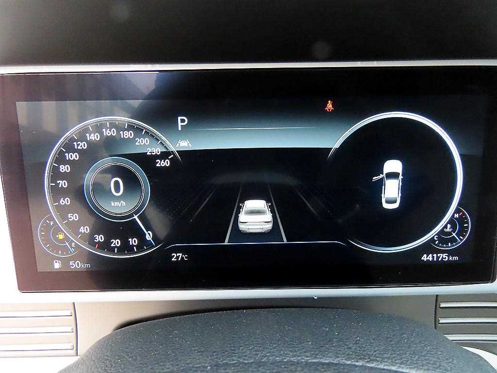 HYUNDAI Grandeur - Vista 9