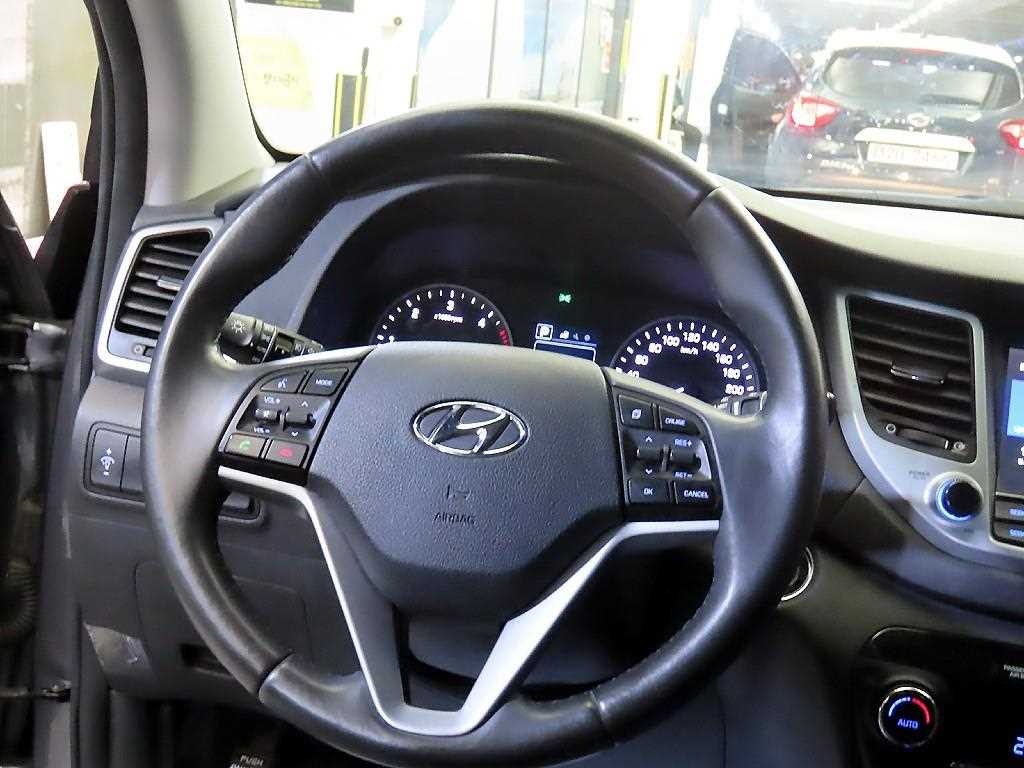 HYUNDAI Tucson - Vista 8