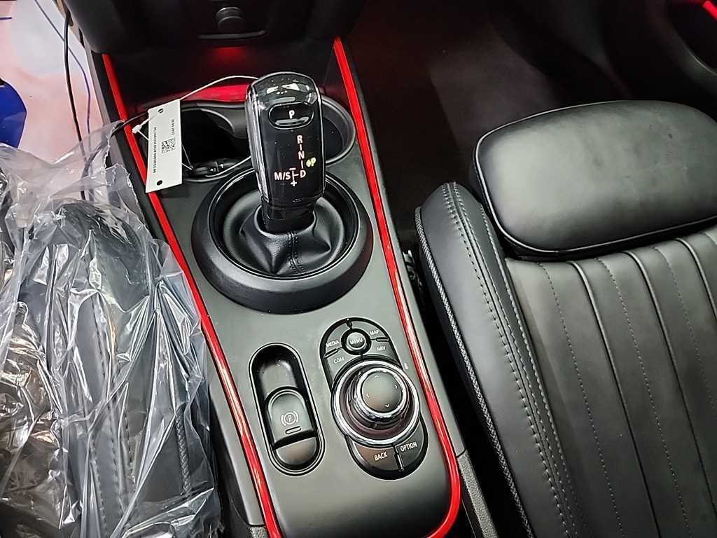 Mini Countryman - Vista 8
