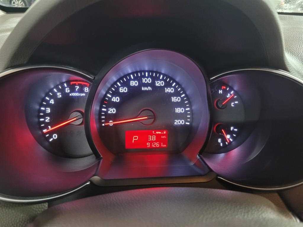 KIA Morning - Vista 11