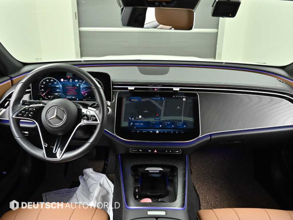 Mercedes Benz E class - Vista 7