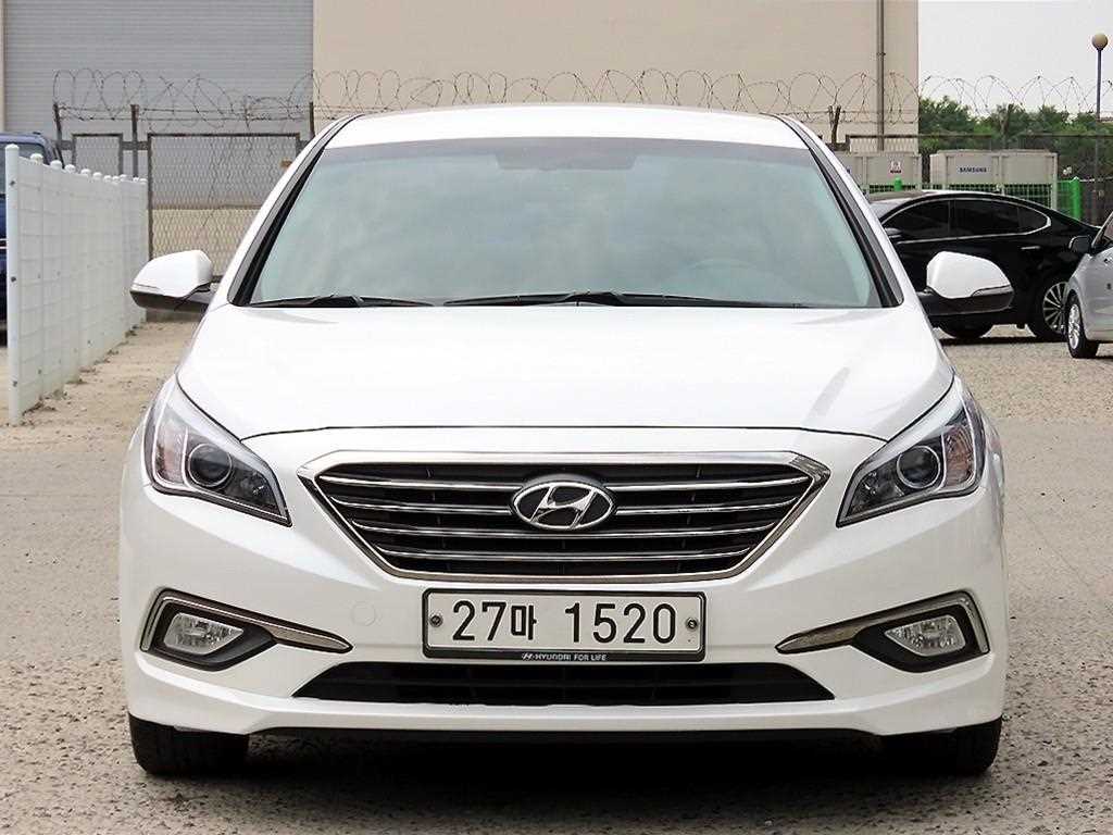 HYUNDAI Sonata - Vista 2