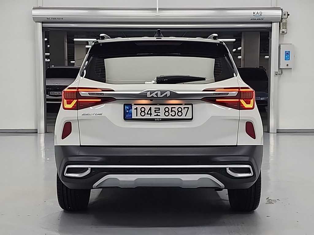 KIA Seltos - Vista 3