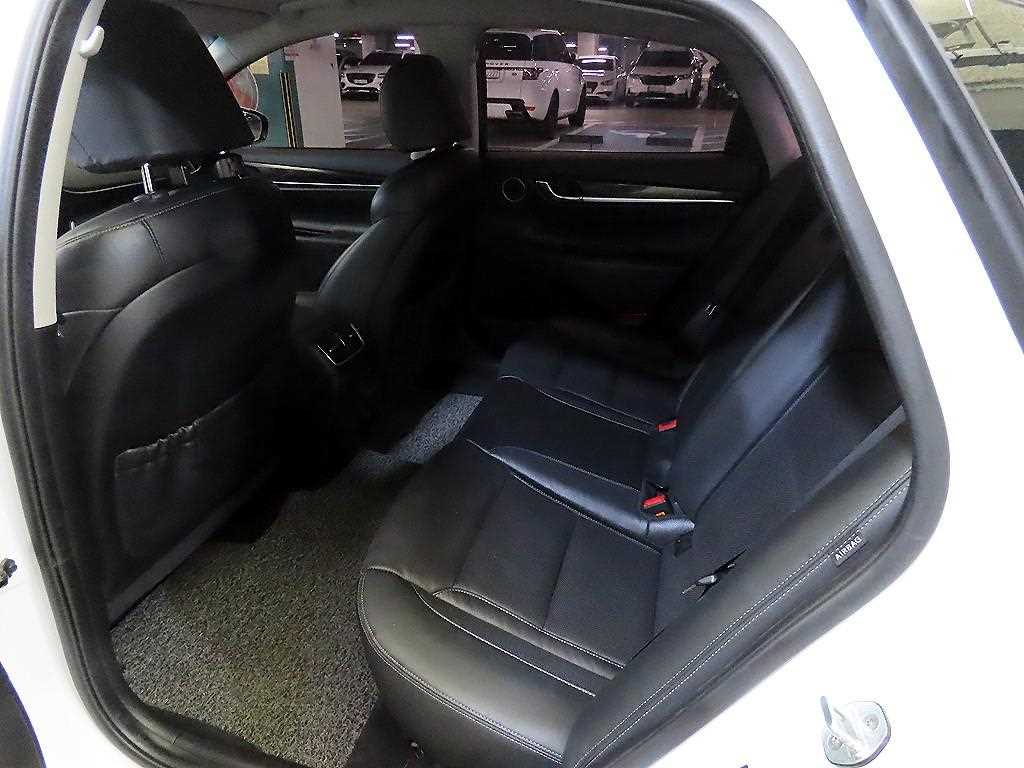 HYUNDAI Grandeur - Vista 7