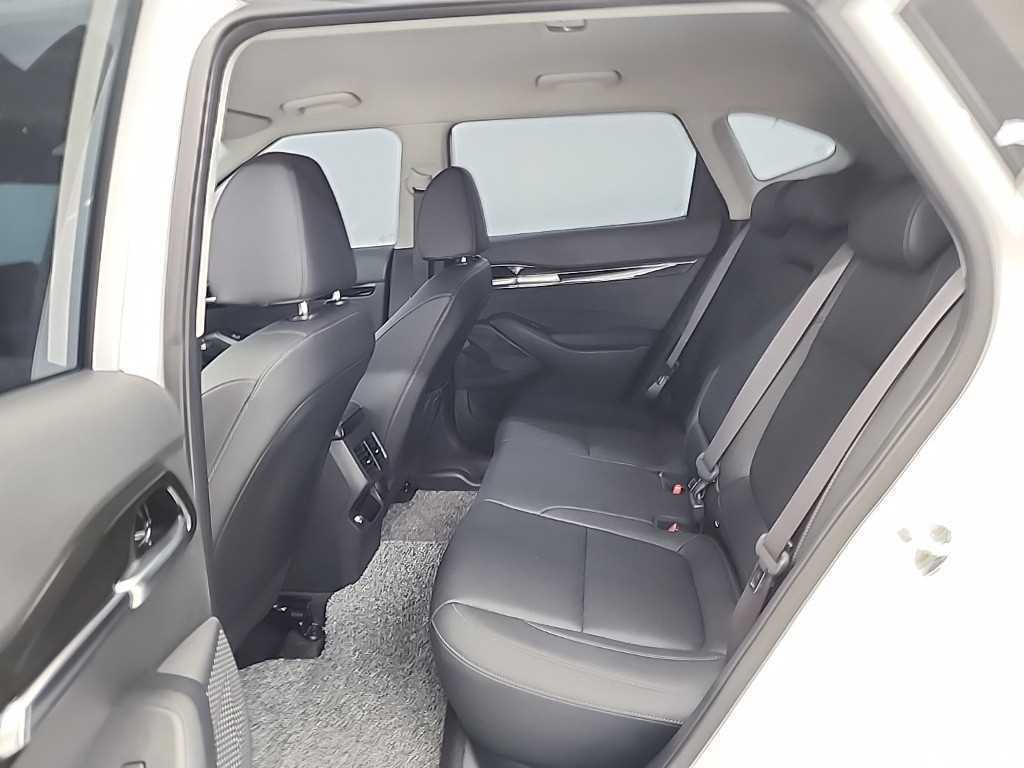 KIA Seltos - Vista 12