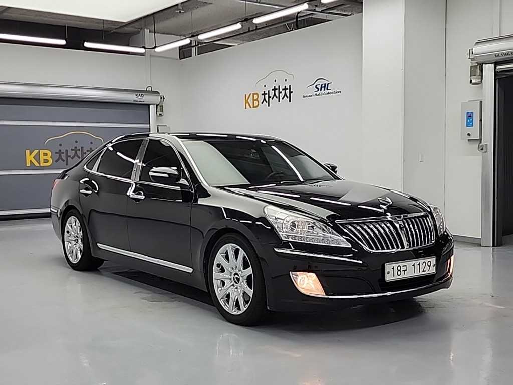 HYUNDAI Equus - Vista 4