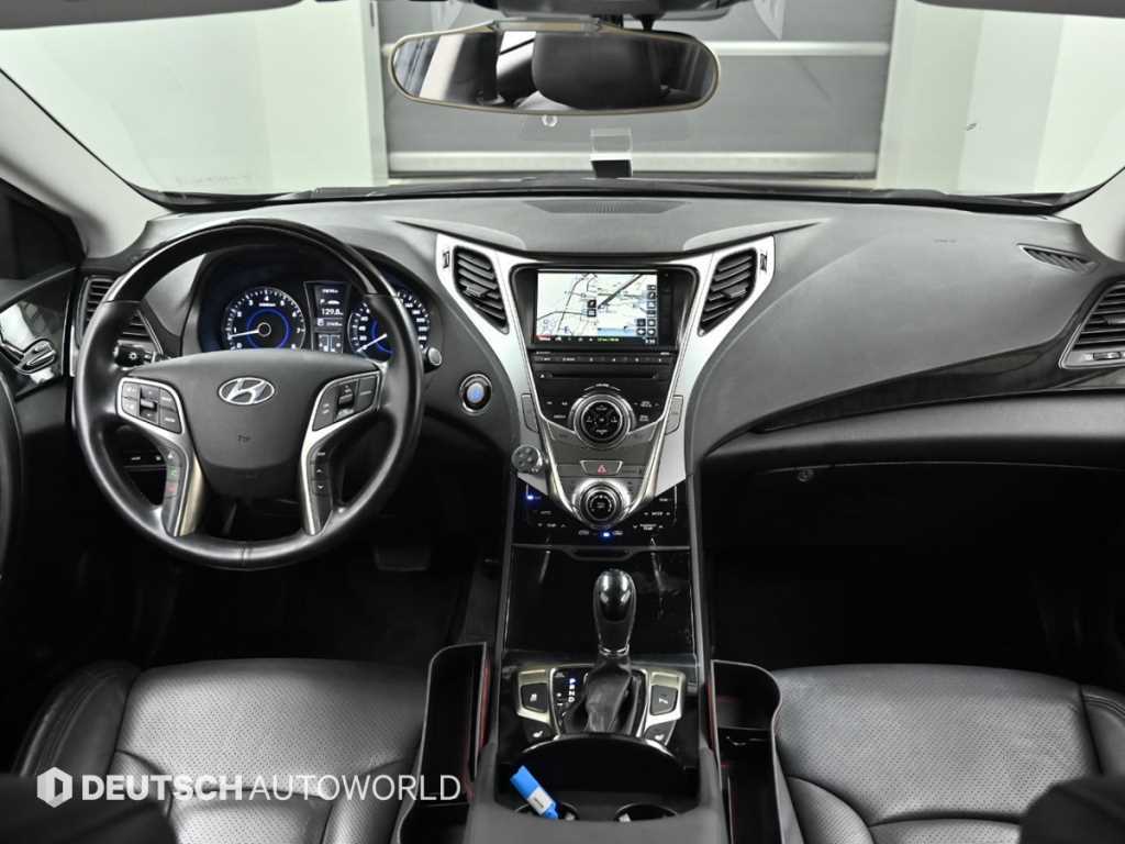 HYUNDAI Grandeur - Vista 7