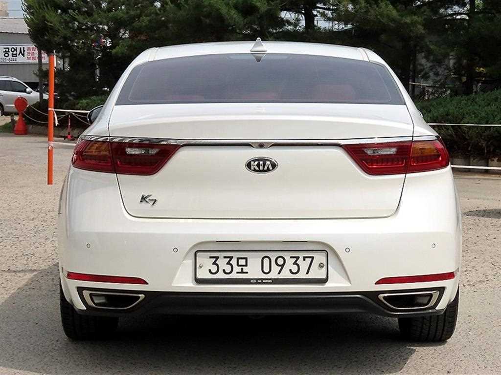 KIA K7 - Vista 4