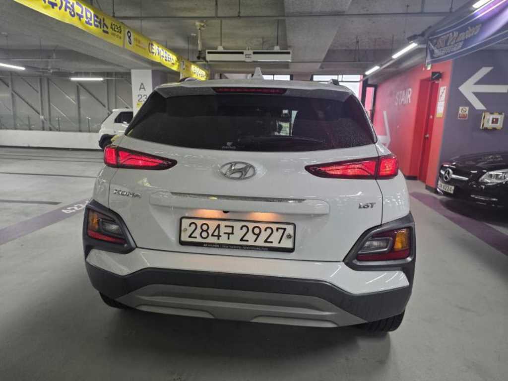 HYUNDAI Kona - Vista 3