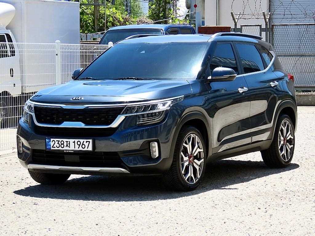 KIA Seltos - Vista 2