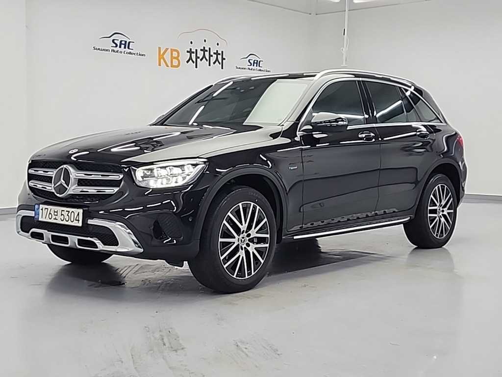 Mercedes Benz GLC Class 2021 Negro - Importación desde Corea - HF Imports Iquique - Foto 1