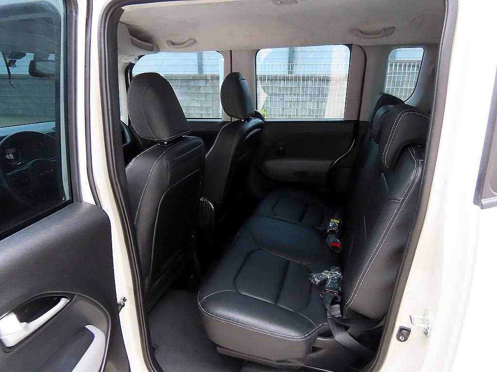 KIA Ray - Vista 6
