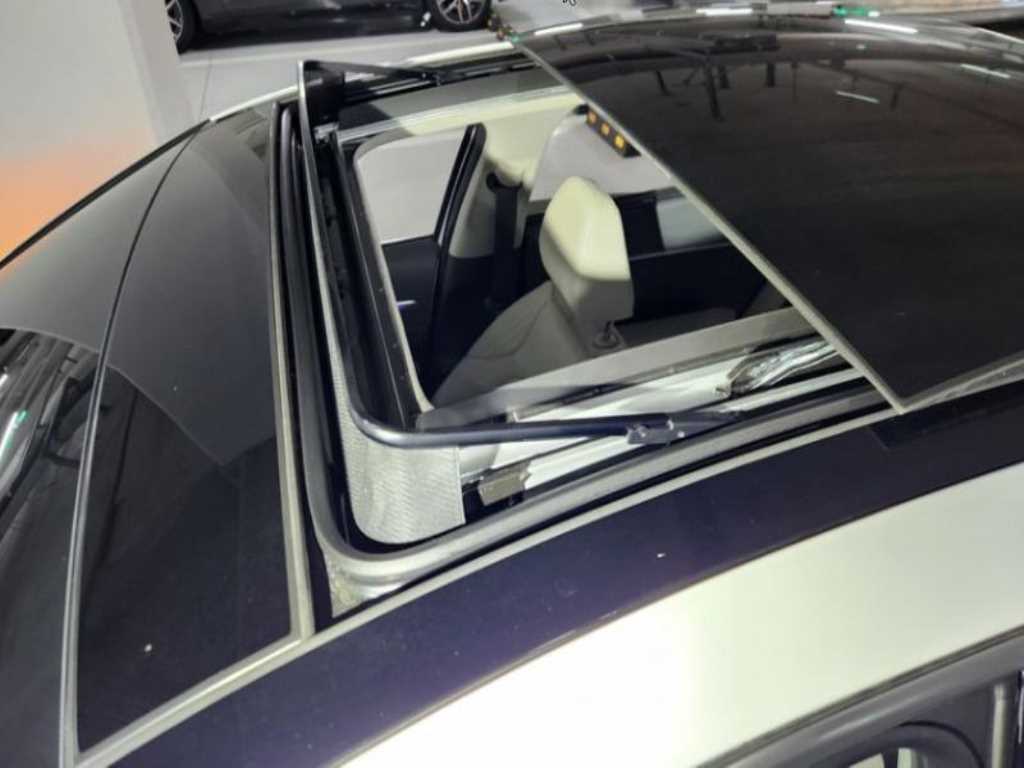 HYUNDAI Sonata - Vista 11