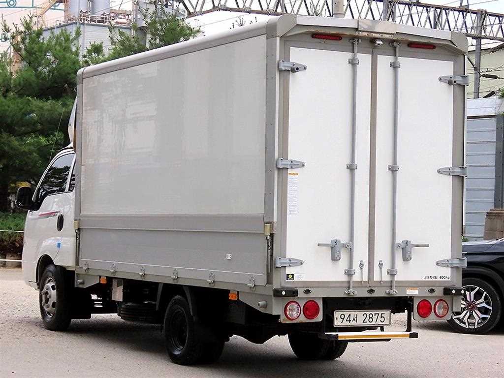 Small Truck Cargo (small) - Vista 3