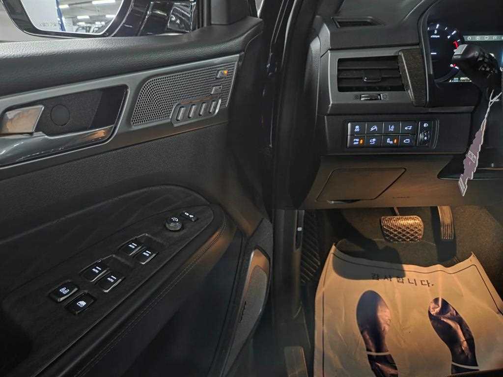 Ssangyong Rexton - Vista 8