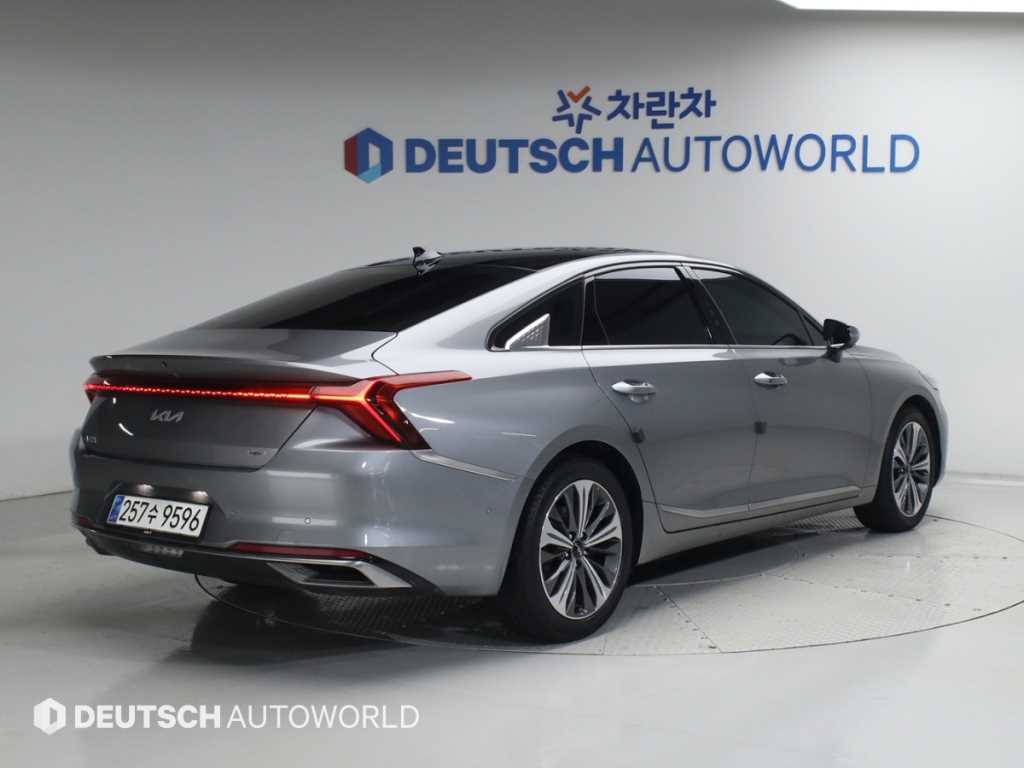 KIA K8 - Vista 2