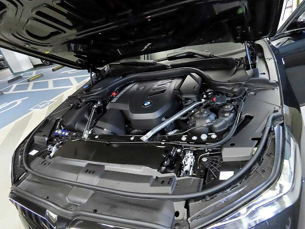 BMW 5 Series 2025 Negro - Importación desde Corea - HF Imports Iquique - Foto 19