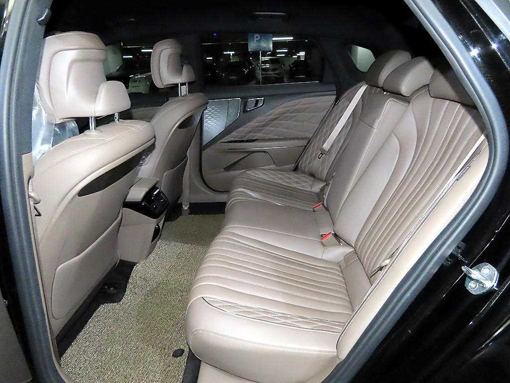 KIA K8 - Vista 7