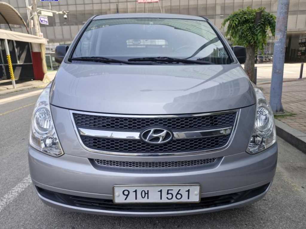 HYUNDAI Starex 2011 - Importación desde Corea - HF Imports Iquique - Foto 1